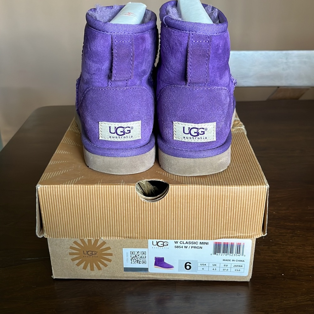 Ugg Classic Mini boots
